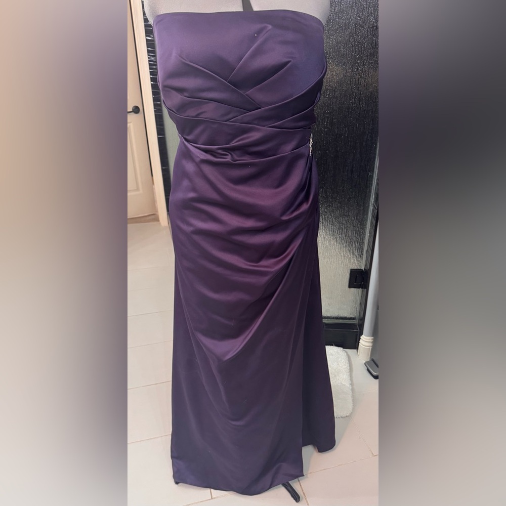 Stunning deep purple gown from David’s Bridal
